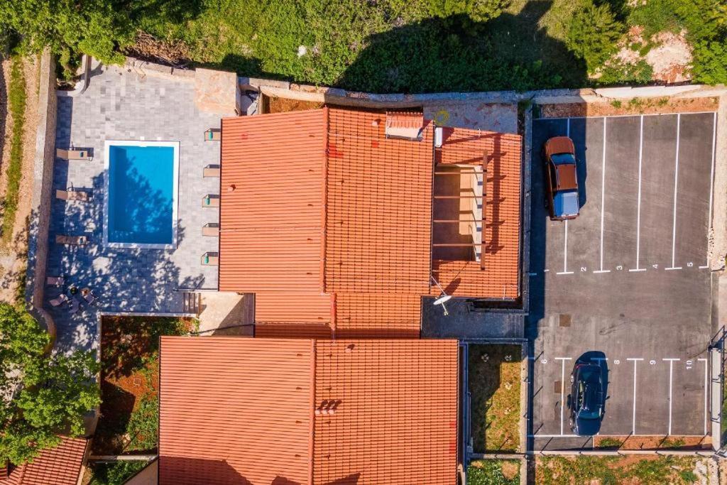 Cesare Apartment, With Swimming Pool And Sea View Лижнян Экстерьер фото