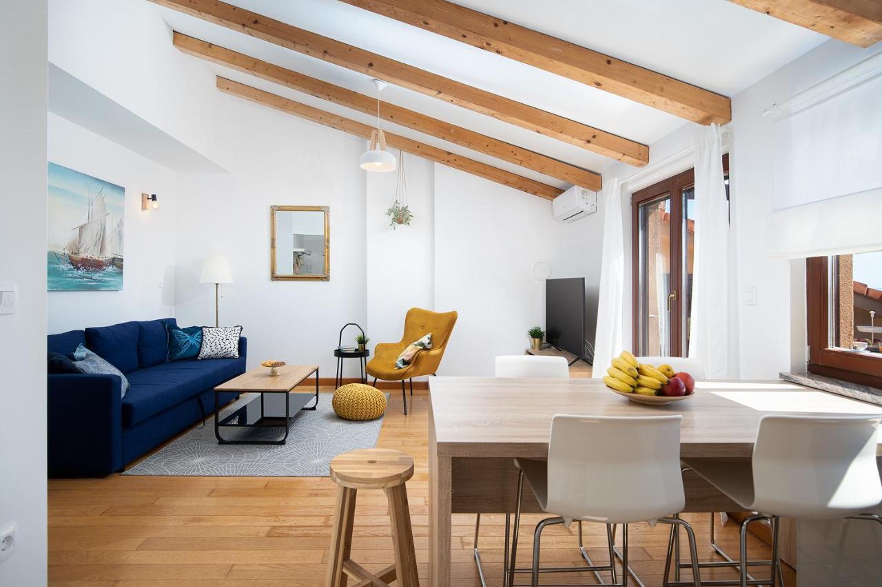Cesare Apartment, With Swimming Pool And Sea View Лижнян Экстерьер фото