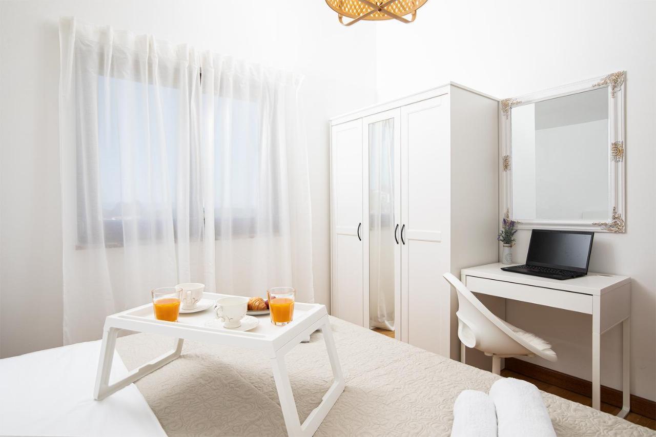 Cesare Apartment, With Swimming Pool And Sea View Лижнян Экстерьер фото